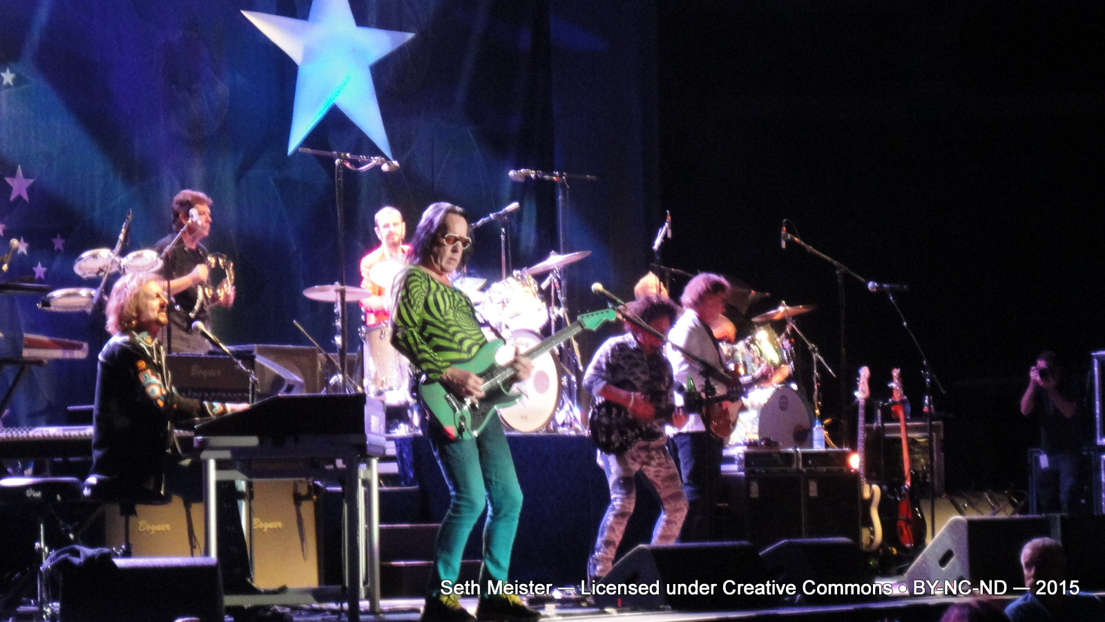 RingoStarrAndHisAllStarrBand2015-10-10SouthOkanaganEventsCentrePentictonCanada (11).jpg